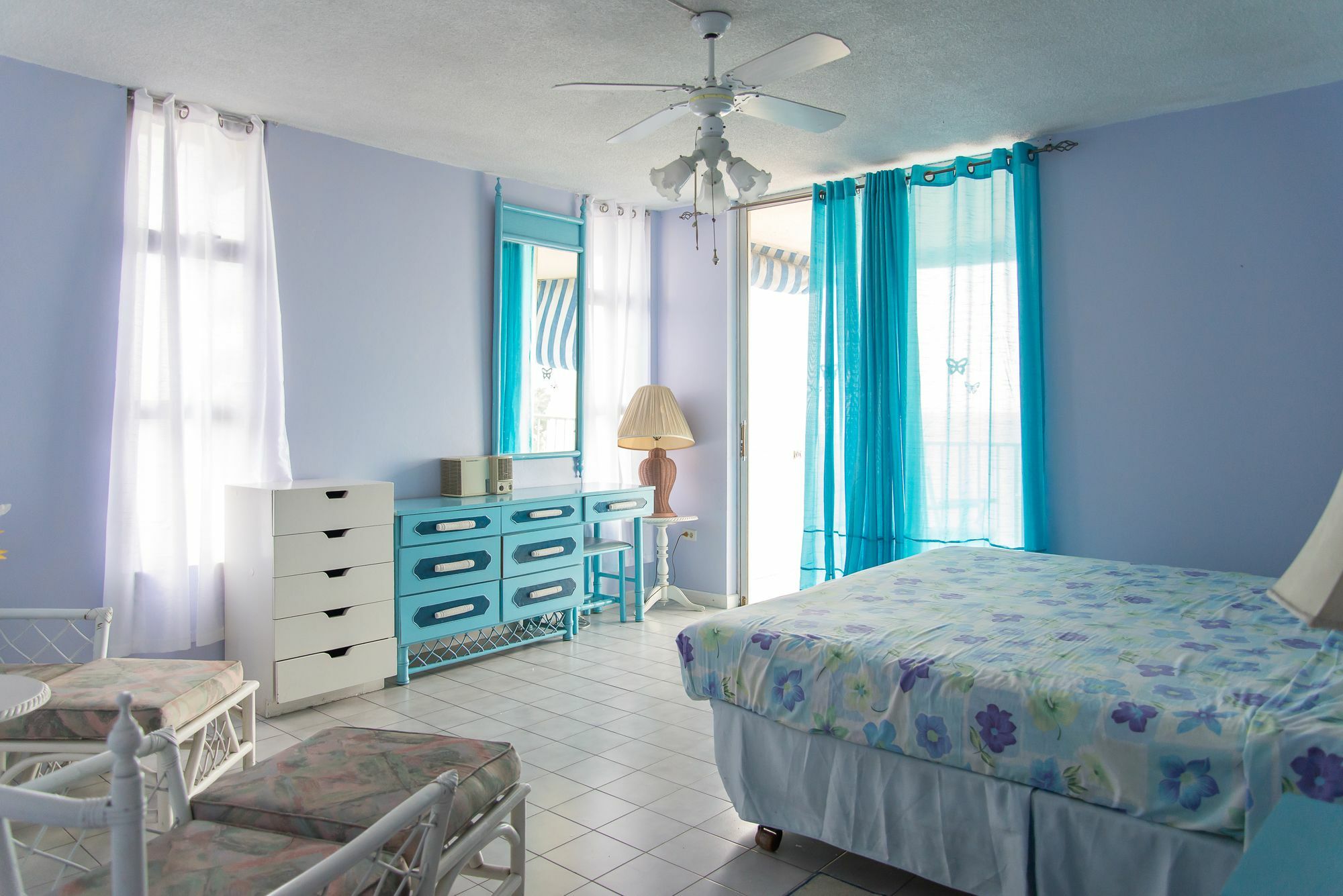 Montego Bay Club Apartments Eksteriør billede